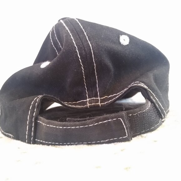 Black baseball style cap - white stitching - Picture 4 of 4